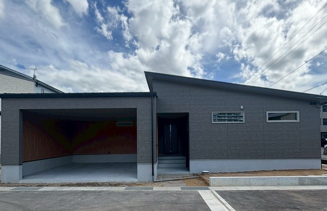 木太町「インナーガレージと動線計画が光る平屋」完成見学会