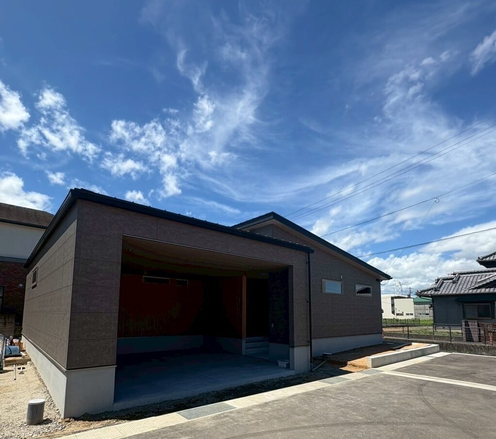 木太町「インナーガレージと動線計画が光る平屋」完成見学会