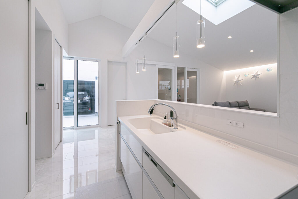 中庭つきのインナーガレージ