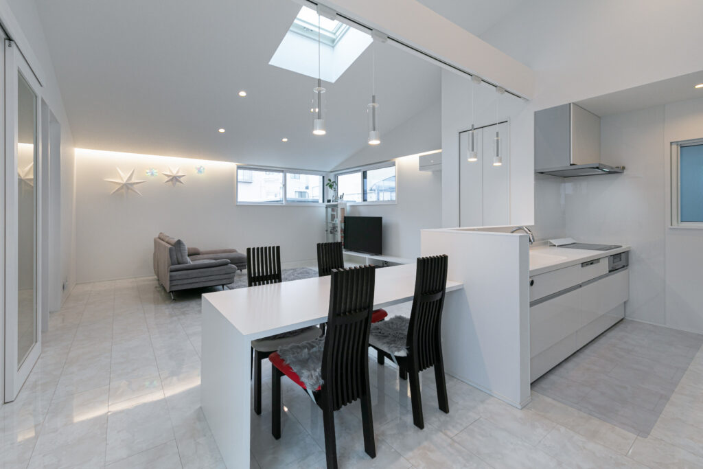 中庭つきのインナーガレージ