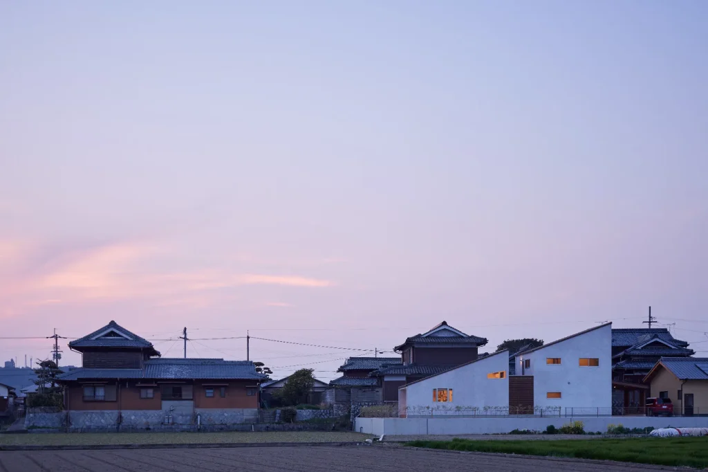 美しいフォルムの家