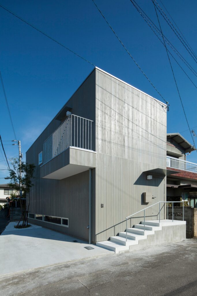 母と祖母を想う家