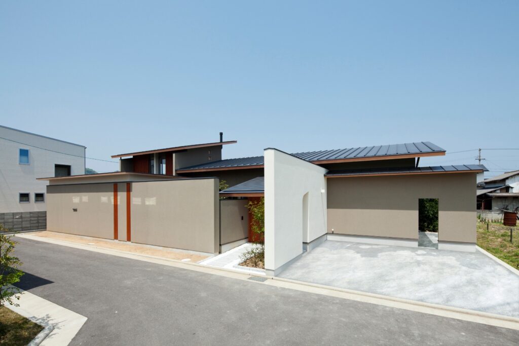 暖炉のある和モダンな家