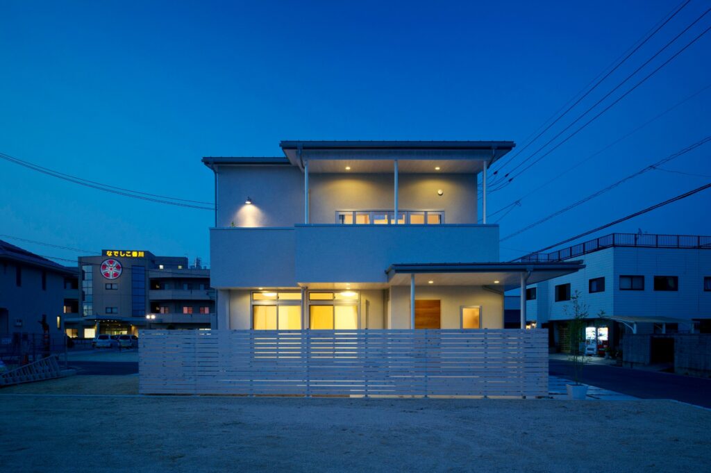 ワンフロアー形式で過ごす2階LDKが魅力な家