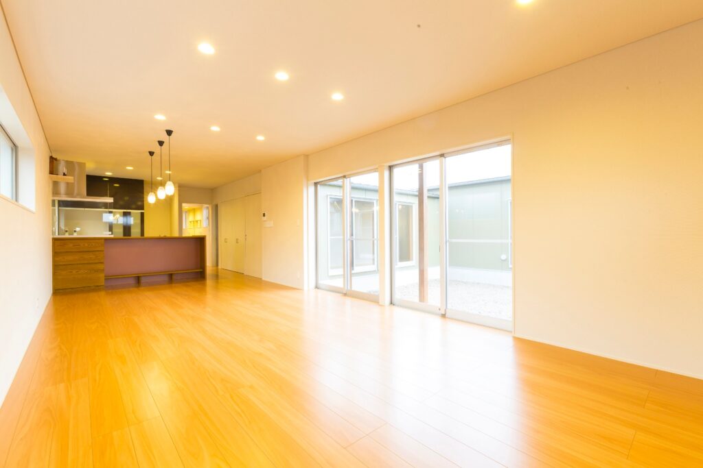 美しい二世帯の家