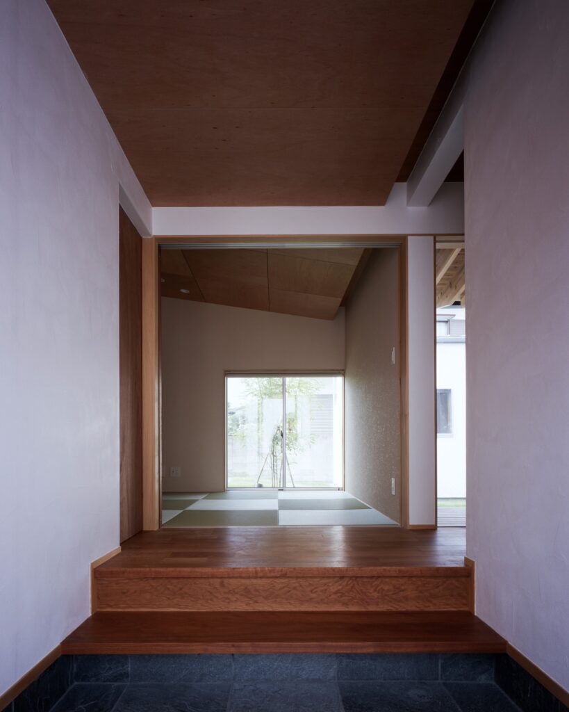 個性的なカタチの敷地を最大限に活かした家