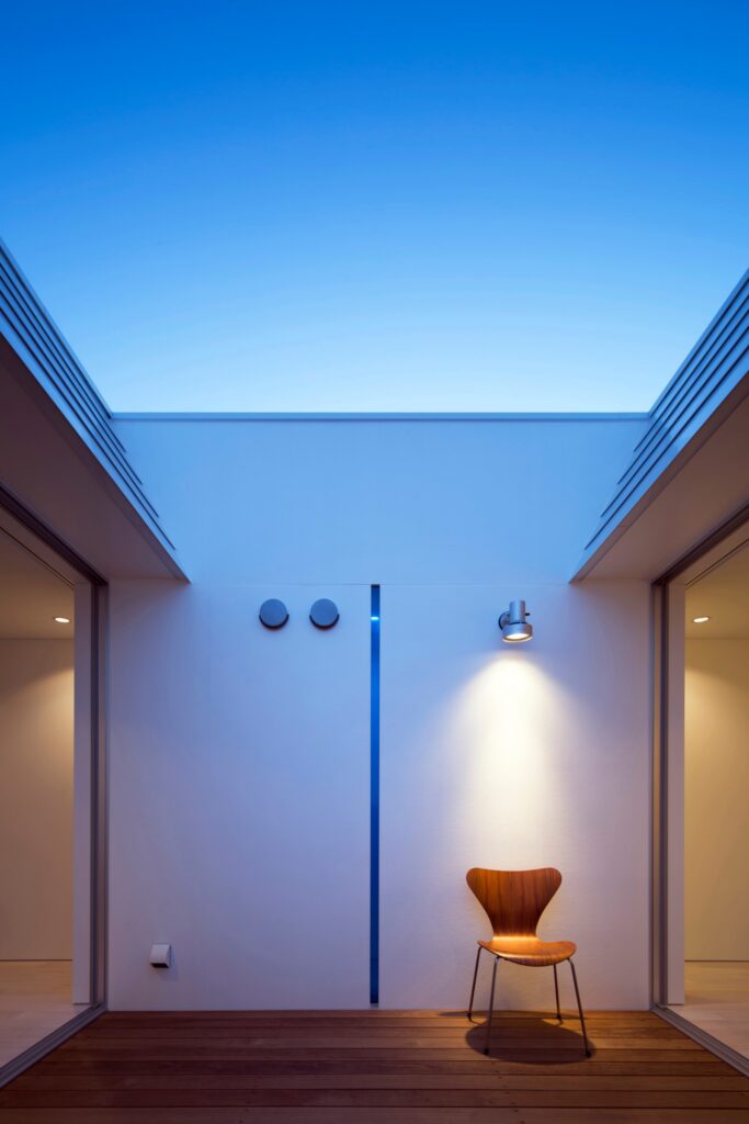 シンプルに長方形BOXの平屋