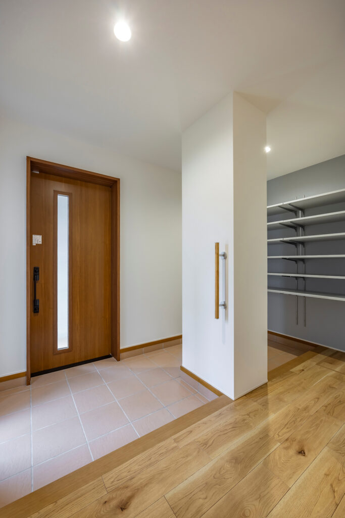 子育て世代のために、「動きやすい」「時短」動線の家。