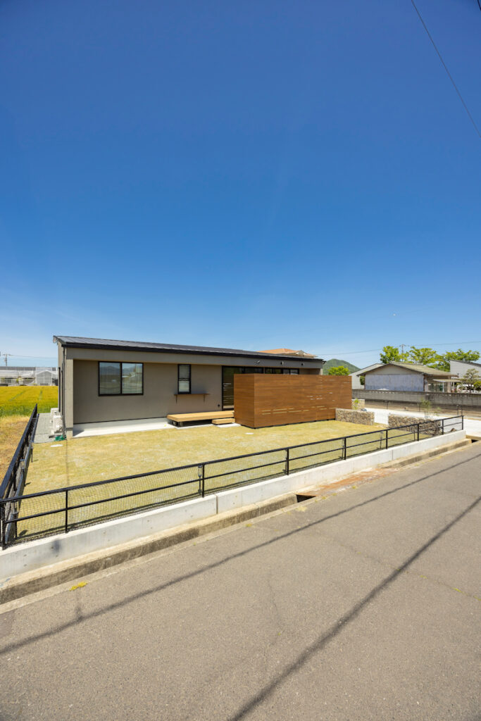 おうち時間を楽しむ、29坪3LDKの平屋