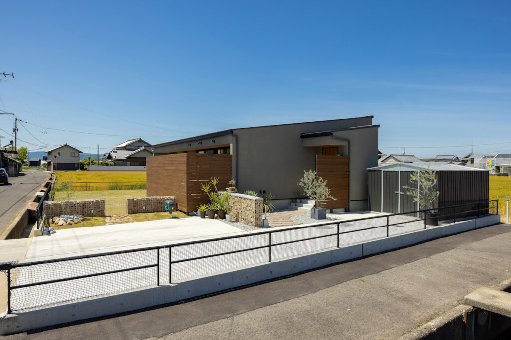 おうち時間を楽しむ、29坪3LDKの平屋