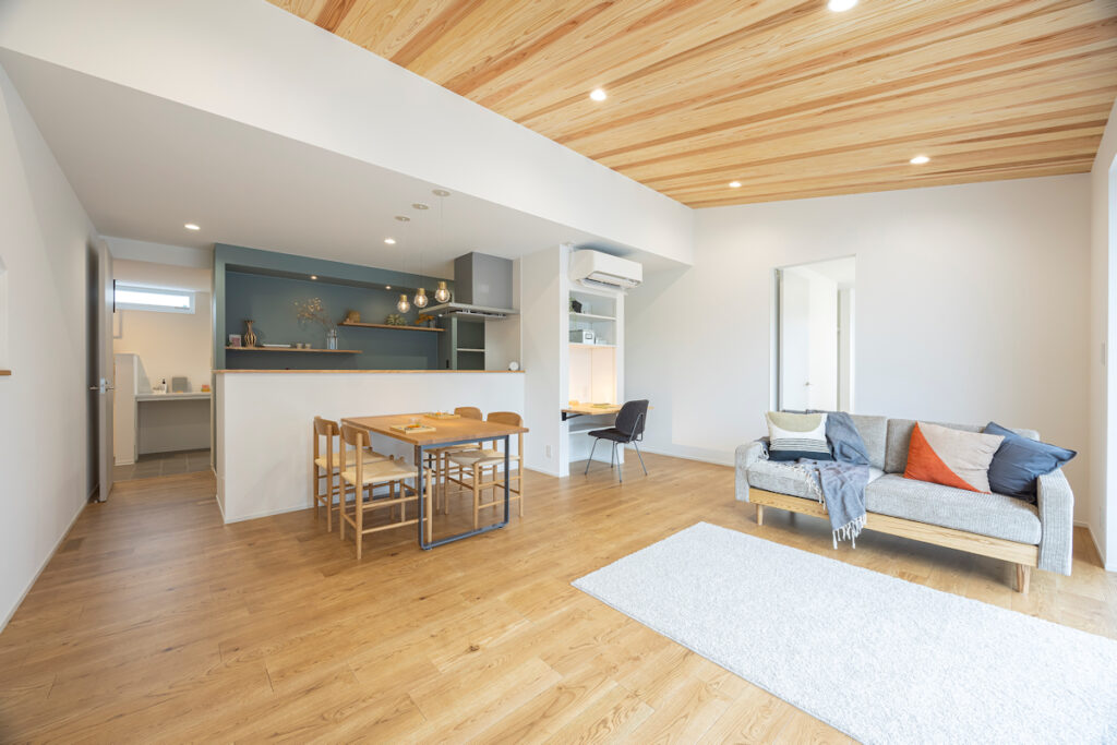 まわれる間取り、つながる家族。 SENKOの平屋