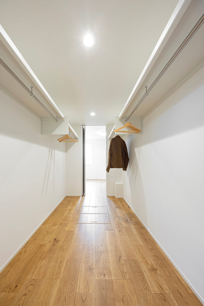 まわれる間取り、つながる家族。 SENKOの平屋