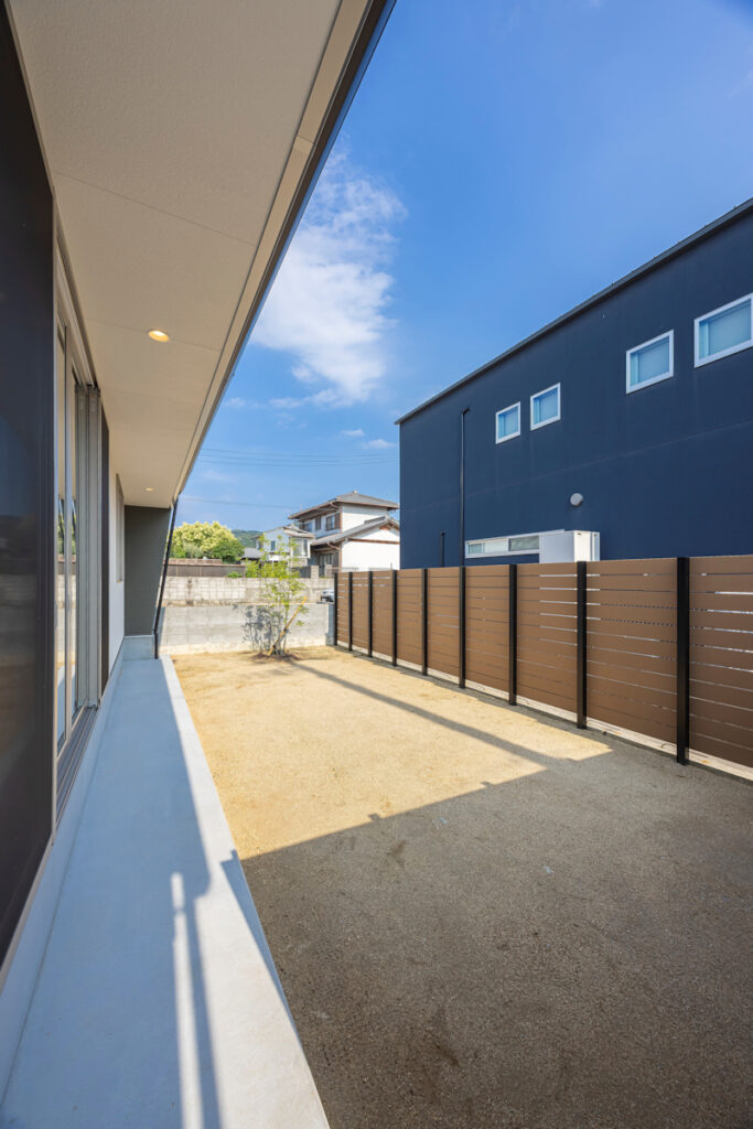 まわれる間取り、つながる家族。 SENKOの平屋