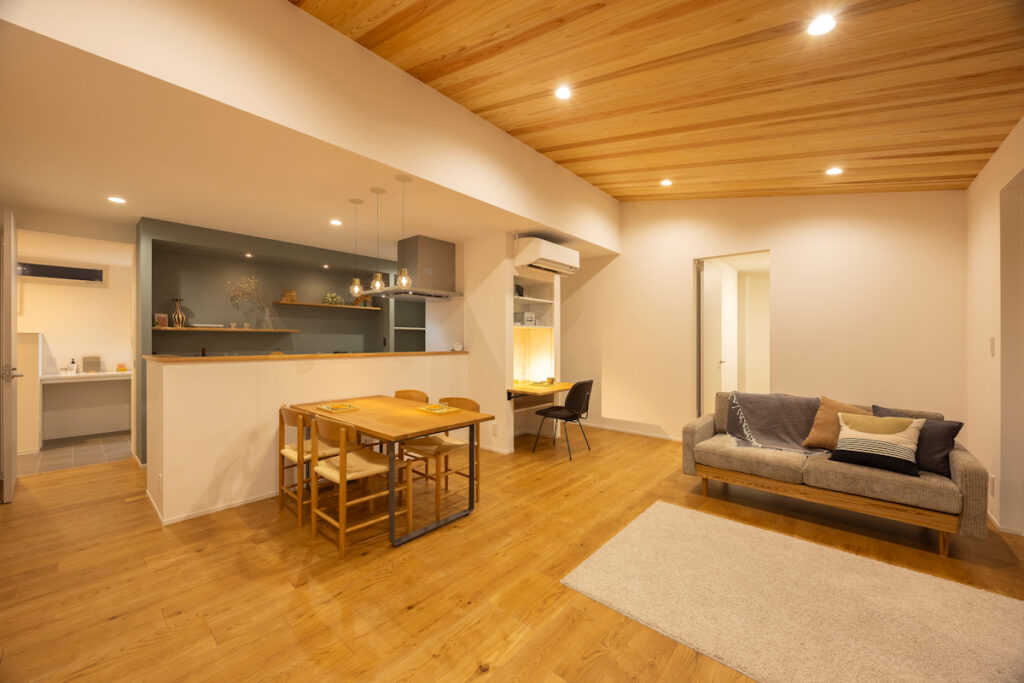 まわれる間取り、つながる家族。 SENKOの平屋