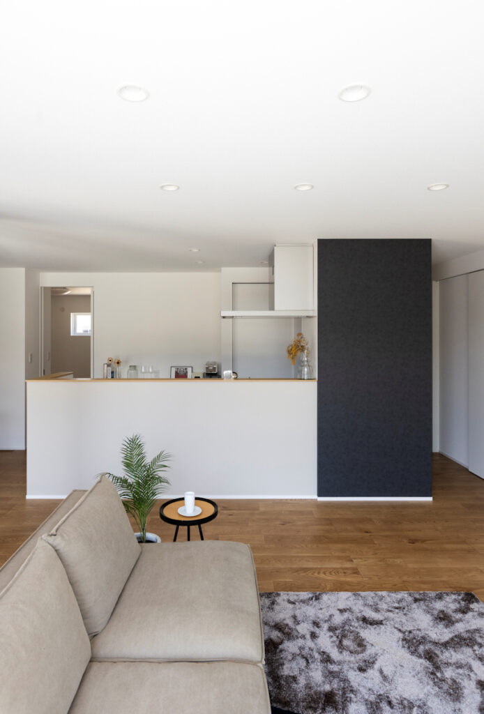 家を楽しむ。アウトドアリビングの平屋