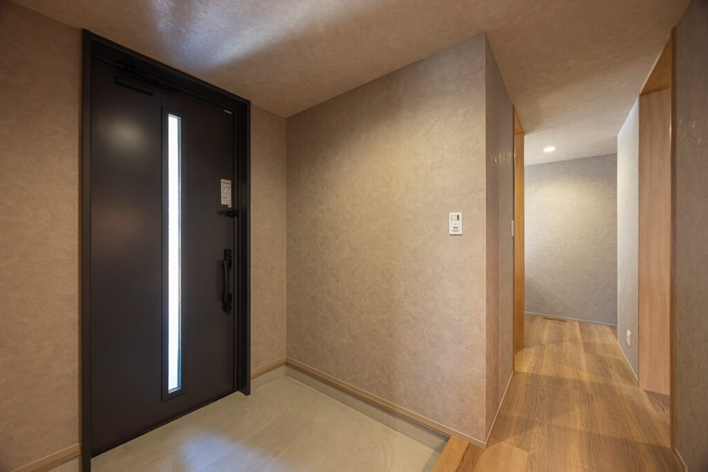 インナーガレージと動線計画が光る平屋