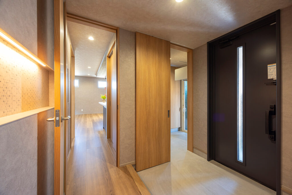 インナーガレージと動線計画が光る平屋