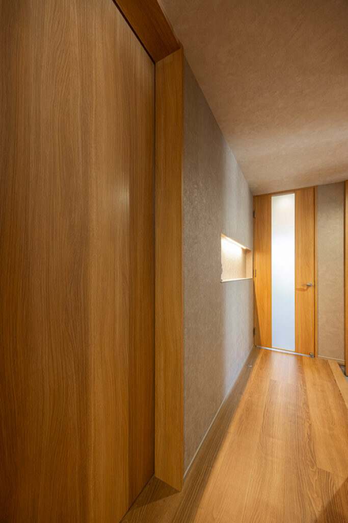 インナーガレージと動線計画が光る平屋