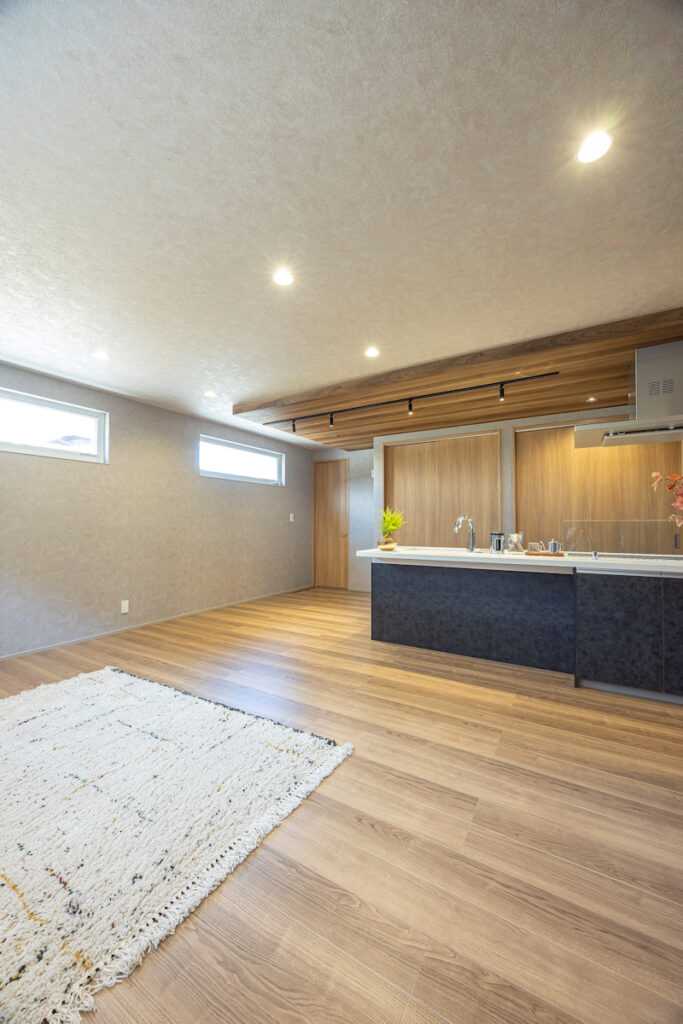 インナーガレージと動線計画が光る平屋