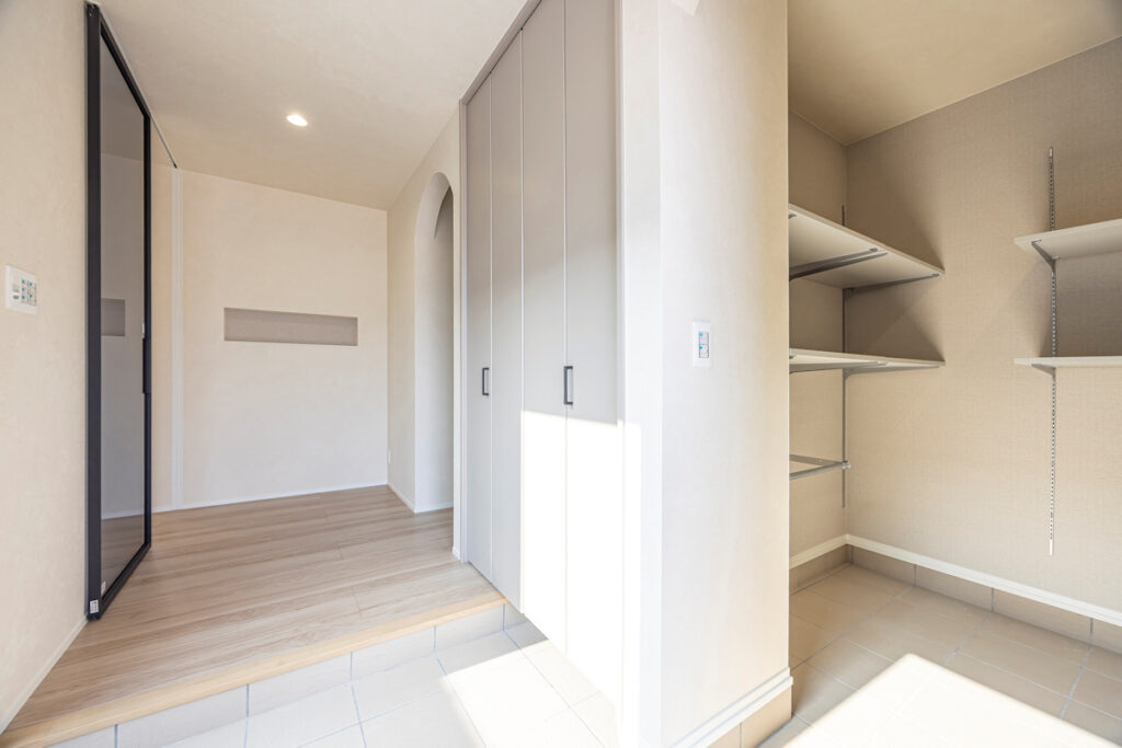 人目を気にせず、プライバシーを守る平屋