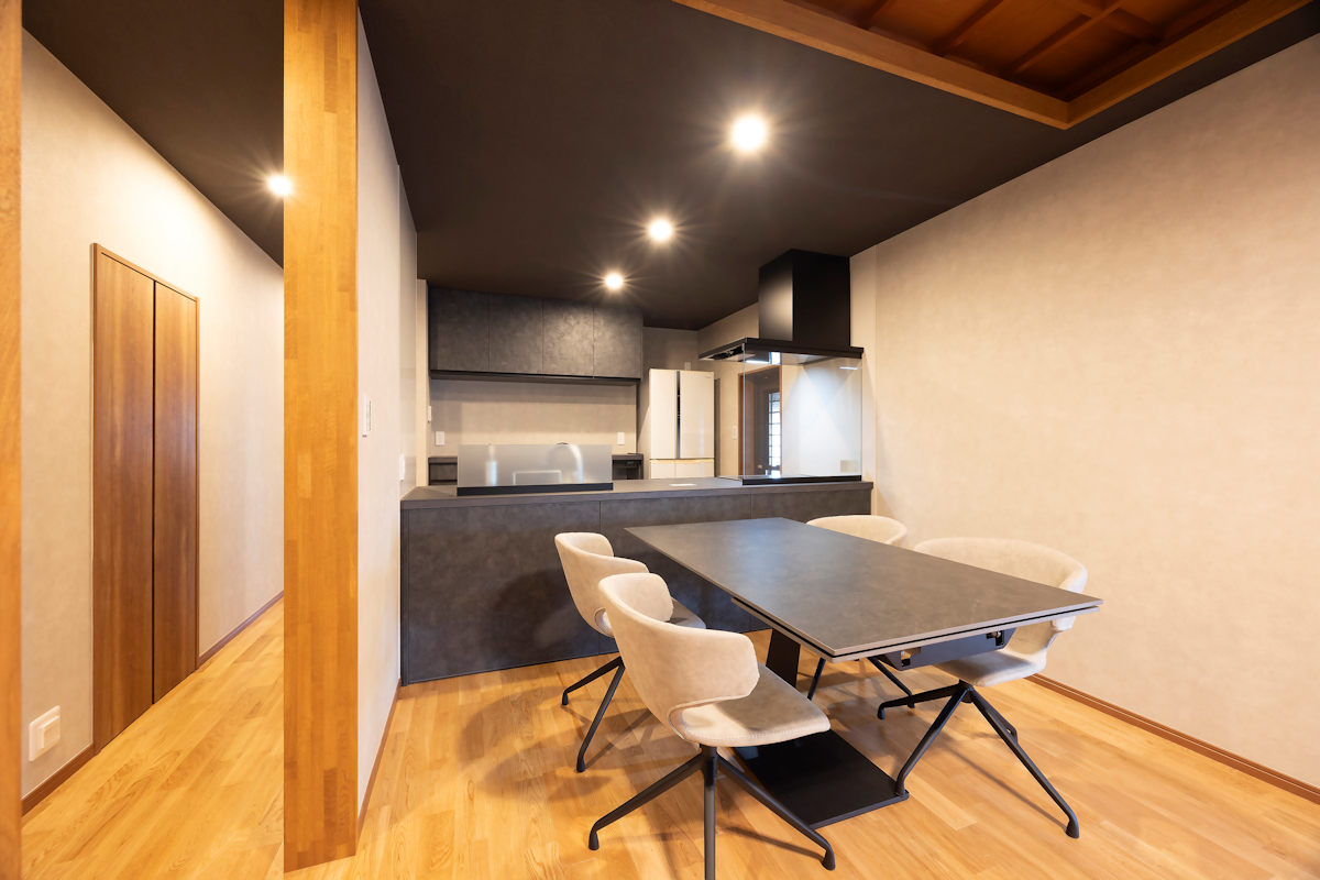 建築家による「耐震改修＆部分リノベーション」の家